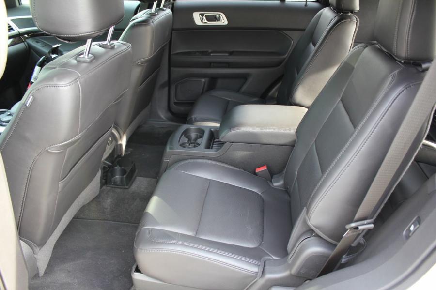 Ford Explorer Limited 4WD 2011 года  (фото 14 из 60)